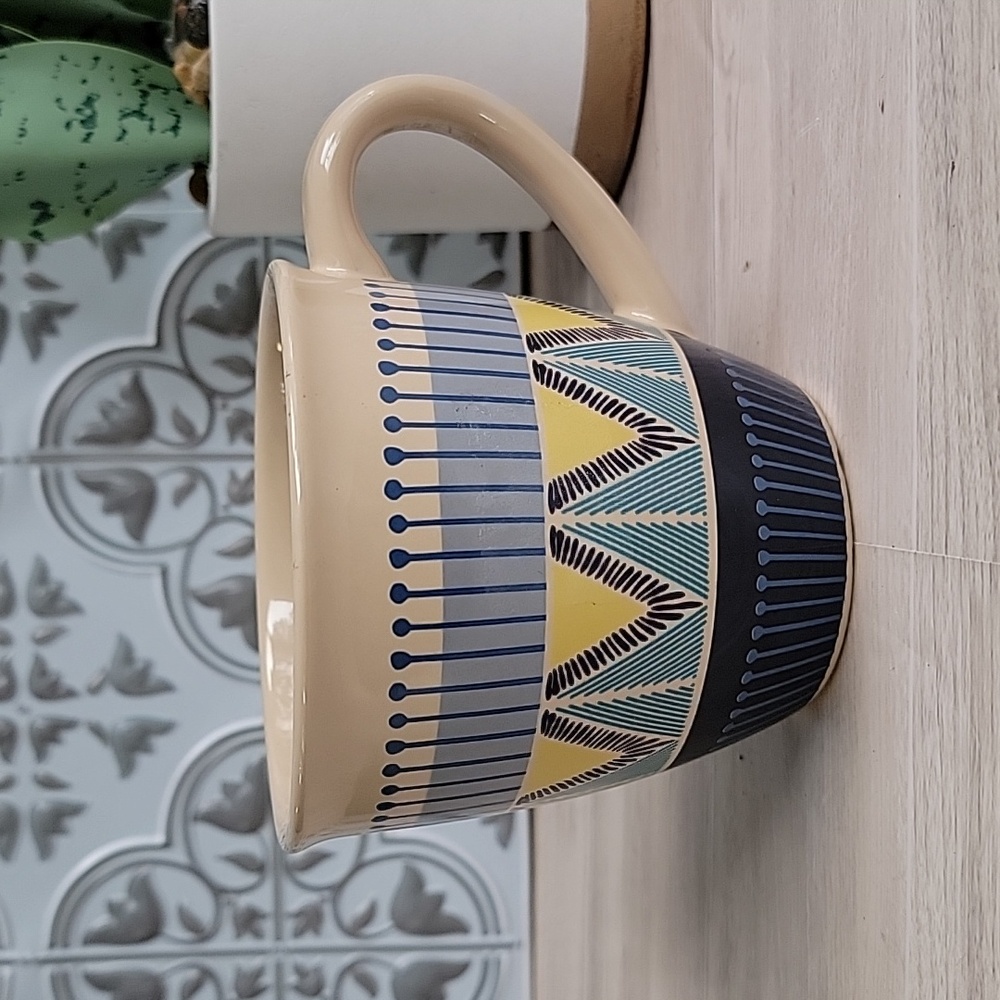 Le Pro Ceramics Microwave/Dishwasher Safe Aztec Southwestern Design Mug 14oz